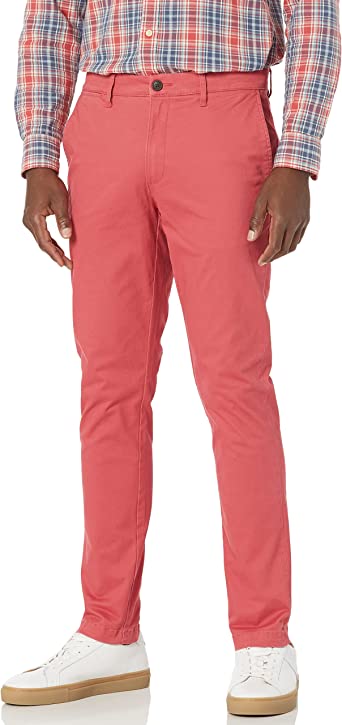 Photo 1 of Amazon Essentials Men's Skinny-Fit Washed Comfort Stretch Chino Pant Size 30W x 32L (Previously Goodthreads)
