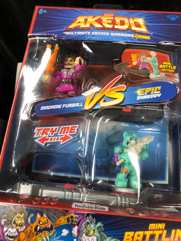 Photo 2 of Akedo - Ultimate Arcade Warriors Versus Pack Mini Battling Action Figures - Ready, Fight, Split Strike - Epic SHREDDY VS Madame FURBALL Multicolor 14267