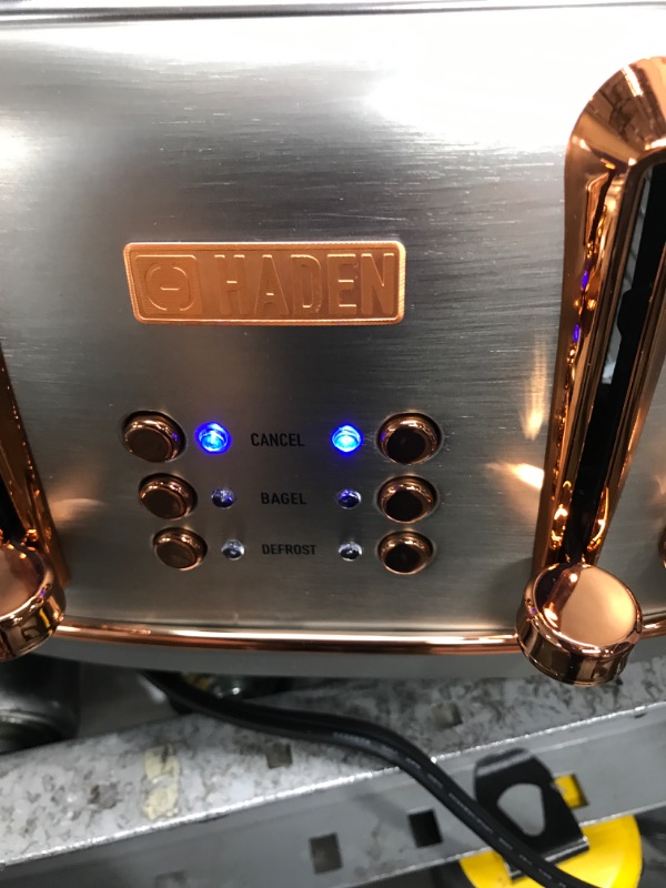 Photo 4 of ***POWERS ON***Heritage 1500-Watt 4-Slice Steel and Copper Wide Slot Retro Toaster with Removable Crumb Tray and Browning Control