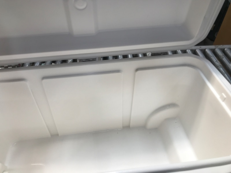 Photo 1 of **USED**  Igloo Sportsman 30-150 Qt Heavy-Duty High Performance Hardsided Coolers 110 Qt Glide White Cooler