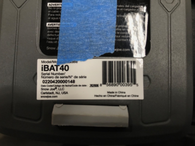 Photo 7 of **MINOR DAMAGE SEE NOTES, UNABLE TO TEST**Snow Joe iON18SB 40-Volt iONMAX Cordless Brushless Single Stage Snowblower Kit, 18-Inch, With 4.0-Ah Battery and Charger
