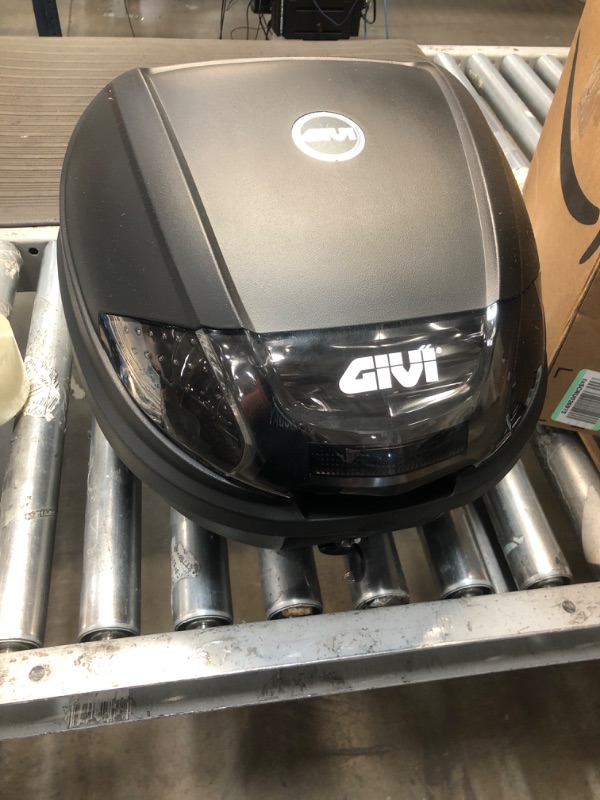 Photo 3 of GIVI E300NT2 30 liter Monolock top case