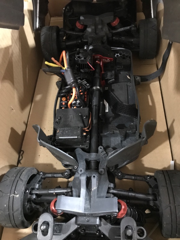 Photo 4 of ARRMA RC Car 1/8 VENDETTA 4X4 3S BLX Brushless All-Road Speed Bash Racer RTR Batteries and Charger Not Included Blue ARA4319V3T2 Cars Electric Kit Oth
