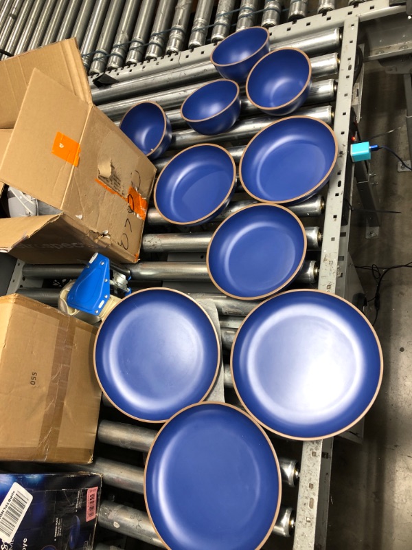 Photo 2 of **MISSING 2 PLATES**
Gibson Home Rockabye Rockaway Dinnerware Set, Service for 4 (Melamine), Matte Blue Matte Blue Service for 4 (Melamine)