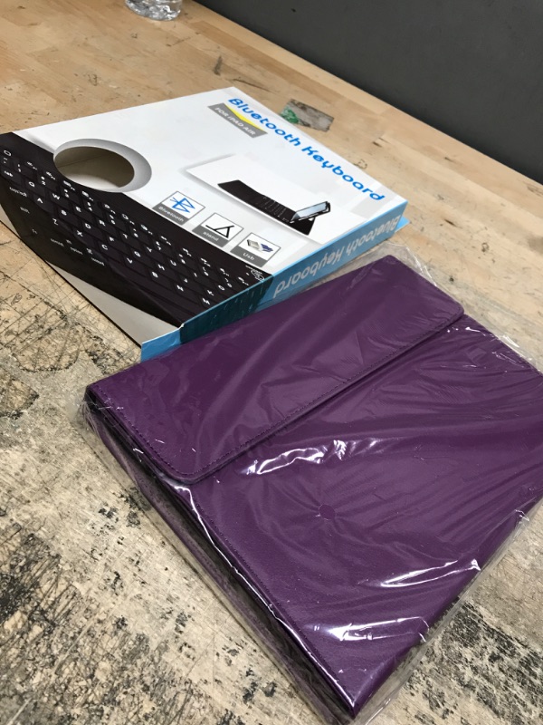 Photo 1 of BLUETOOTH KEYBOARD FOR IPAD AIR  