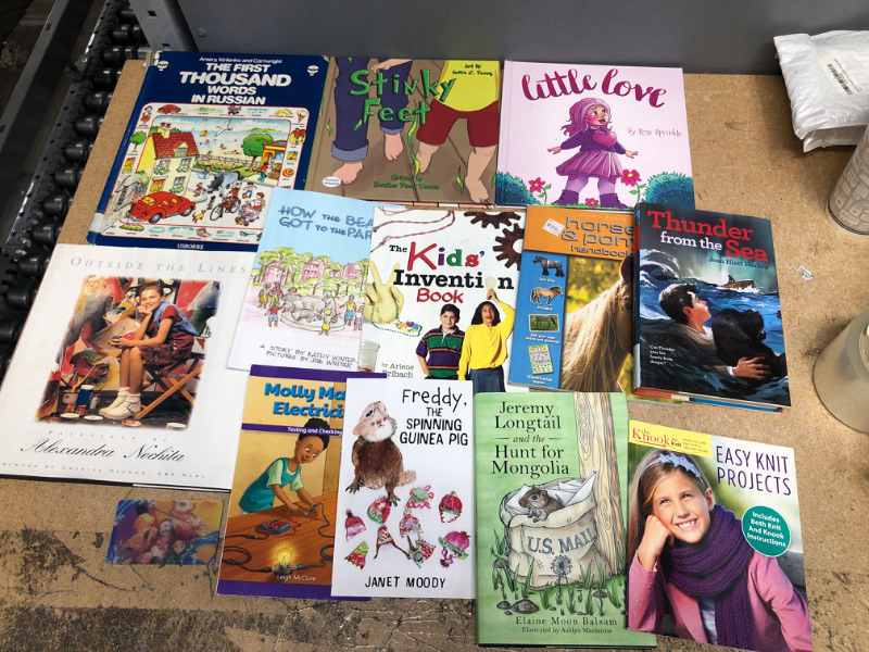 Photo 1 of 12 Kid's Books Bundle 