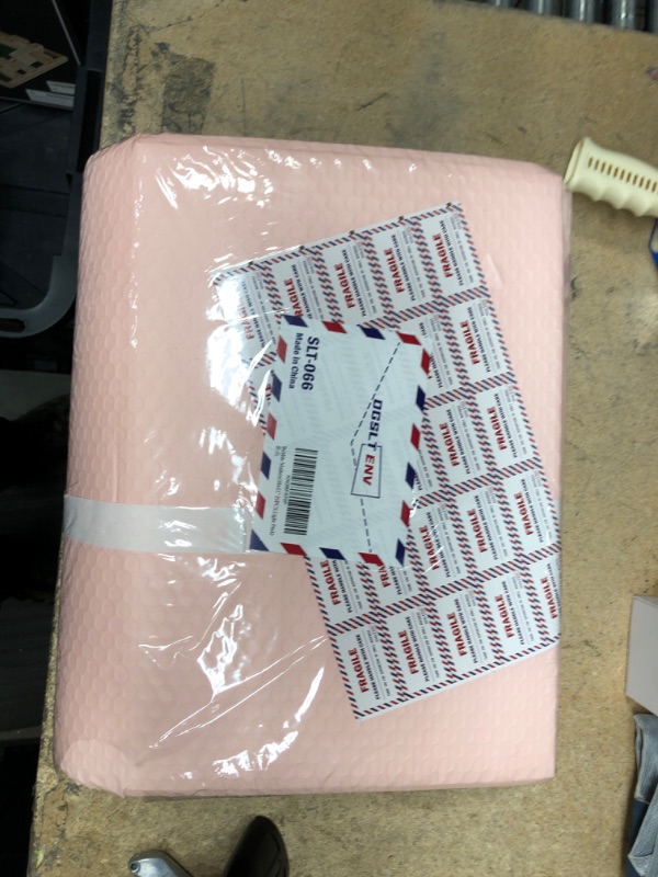 Photo 2 of DGSLTENV Light Pink Bubble Mailers 16x11 Inch 25 Pack(IT has a 3.15 Self-Adhesive Flap),Mailing Envelopes Bubble Padded,Extra Large 16x11" 25PCS