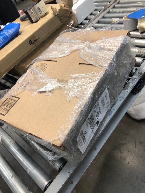 Photo 1 of 23 pack
 12 x 9 x 4" Flat Corrugated Box
