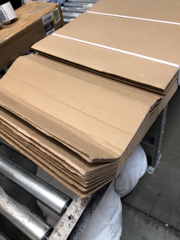 Photo 3 of **dented**
10-pack 24 x 60 Corrugated Sheets  (SP2460) Category: Corrugated Layer Pads and Sheets & 24 x 24 Corrugated Sheets  (SP2460) Category: Corrugated Layer Pads and Sheets