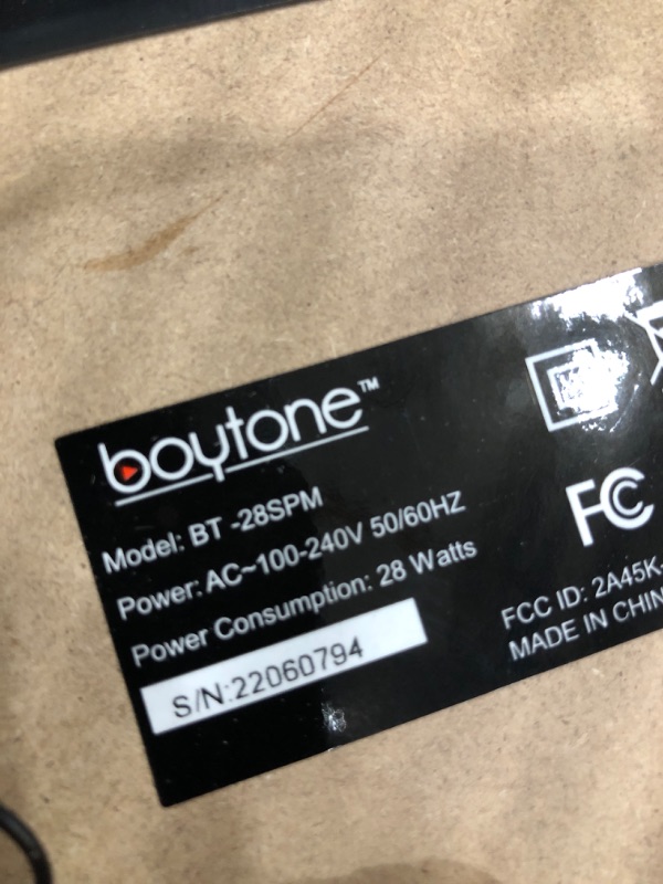 Photo 2 of MISSING ONE SPEAKER*
Boytone BT-28SPM, Bluetooth Classic Style Record Player Turntable with AM/FM Radio, CD / Cassette Player, 2 Separate Stereo Speakers
