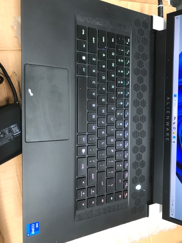 Photo 4 of Alienware X17 R2 VR Ready Gaming Laptop - 17.3-inch FHD 360Hz 1ms Display, Core i7-12700H, 16GB RAM, 1TB SSD, NVIDIA GeForce RTX 3070Ti 8GB GDDR6, Bluetooth, Wi-Fi 6, USB-C, Windows 11 Home - White Core i7-12700H 16 GB 17.3" FHD 360Hz