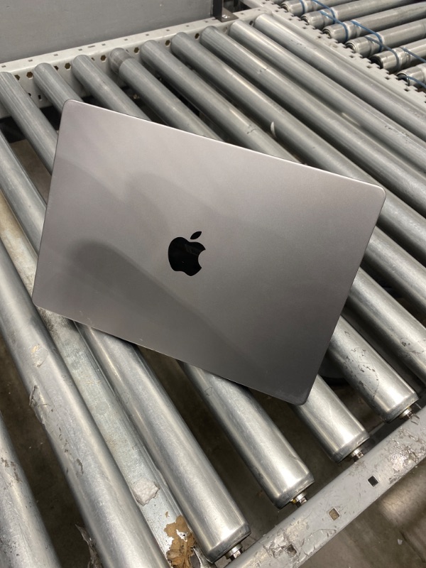 Photo 3 of Apple 2021 MacBook Pro (14-inch, M1 Pro chip