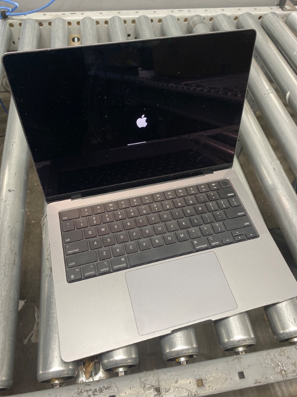 Photo 2 of Apple 2021 MacBook Pro (14-inch, M1 Pro chip