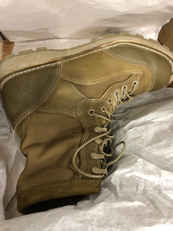 Photo 2 of Danner Men's USMC RAT Boot, 8", Gore-TEX, Vibram 360, Temperate Weather 10.5 Wide Brown