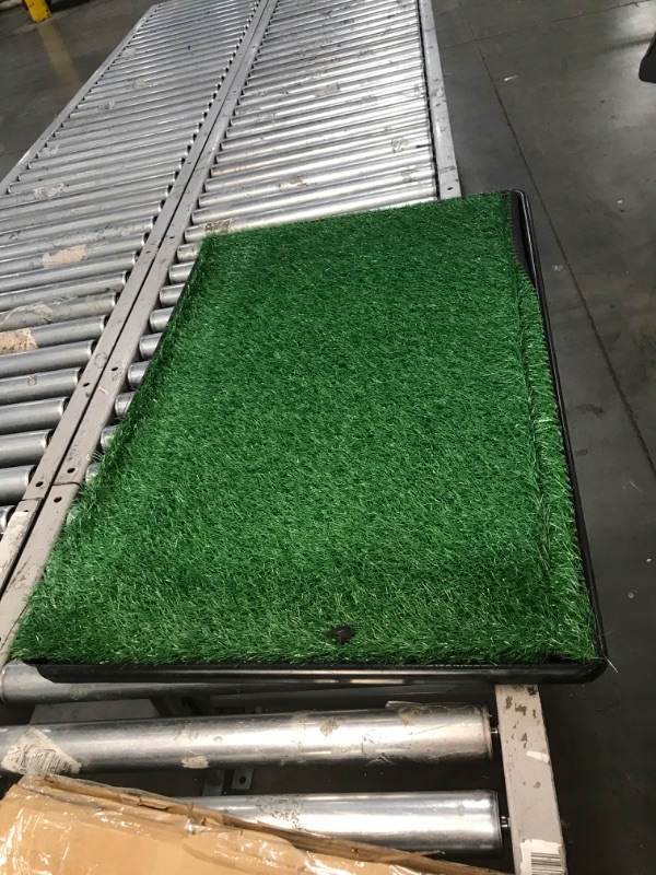 Photo 2 of (*DAMAGE SEE NOTES FOR MORE DETAILS*) VKMUOI 23.6 x 35.4 in Dog Grass Pad with Tray Pet Training Pads with Tray Reusable Fake Grass for Dog to Pee on Dog Litter Box-Indoor/Outdoor Dog Potty Tray with Pee Pads L:35.4 x 23.6 IN