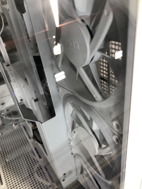 Photo 3 of NZXT - H9 Elite ATX Mid-Tower Case with Dual Chamber - White
