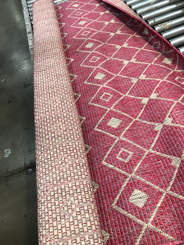 Photo 2 of Unique Loom Trellis Collection Area Rug Geometric Flatweave Design, Tribal Inspired for Indoor/Outdoor Décor, 5 ft x 8 ft, Pink/Gray