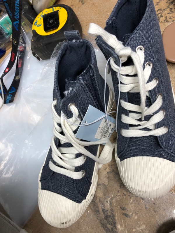 Photo 2 of Boys' Shiloh Lace-up Zipper Sneakers - Cat & Jack Blue 1
