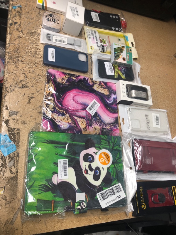 Photo 1 of miscellaneous bundle of assorted electrical goods