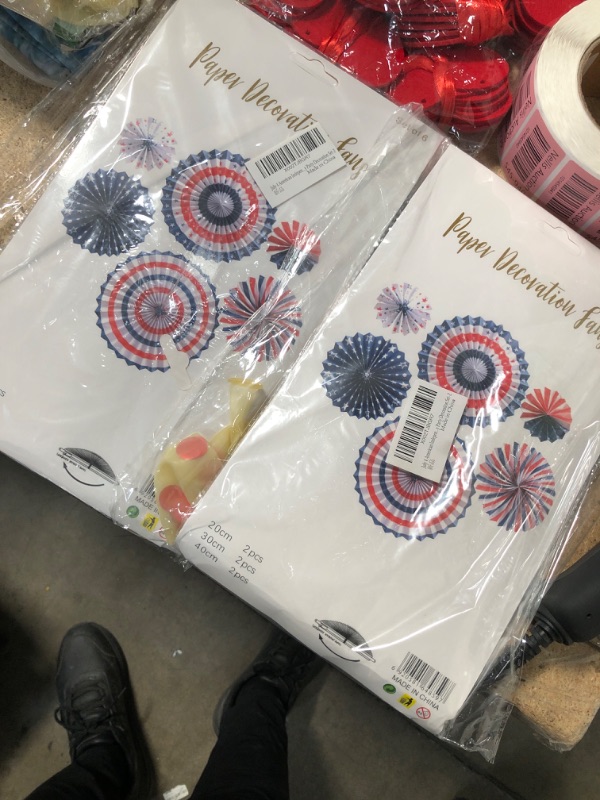 Photo 2 of 4th of July Balloon Decoration Kit, Independence Day Patriotic Decorations with Red Blue White Balloons, Star Foil Balloons, Paper Fans for Memorial Day, Independence Day, Labor Day, Veterans Day American Theme Party Decor Supplies Same Latex Balloons
2 p