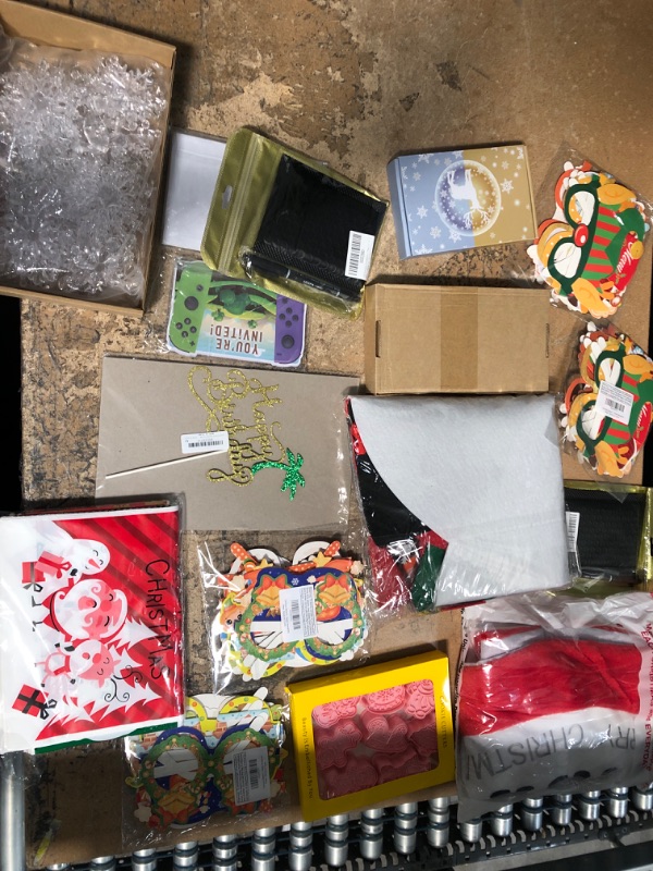 Photo 1 of 15 pack assorted holiday/seasonal decor bundle 