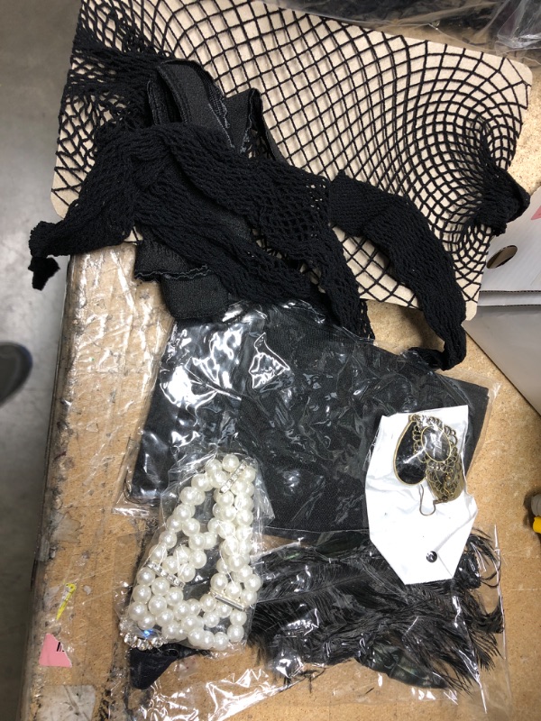 Photo 2 of **USED/POSSIBLE MISSING ITEMS**    PLULON 1920s Sequin Beaded Fringed Flapper Dress with 20s Accessories Set Black and Gold Large