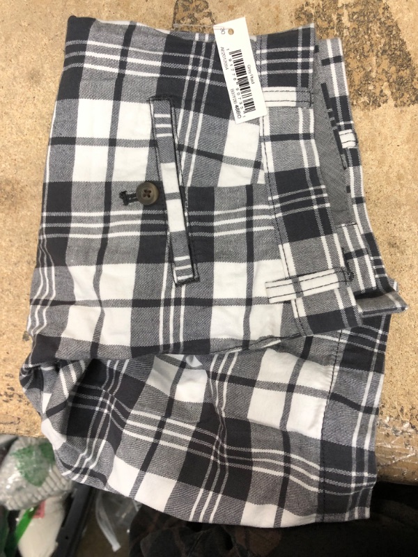 Photo 3 of Amazon Essentials Men's Slim-Fit 9" SIZE  Short 30, COLOR WHITE+GREY Plaid