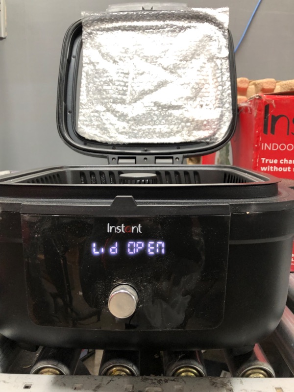 Photo 3 of *****NON FUNCTIONAL**** Instant 6-in-1 Indoor Grill and Air Fryer with Bake, Roast Reheat & Dehydrate, From the Makers of Instant Pot, with Odor-Reducing Filter, Clear Cooking Window, and Removable Lid for Easy Cleaning Indoor Grill Indoor Grill/Air Fryer