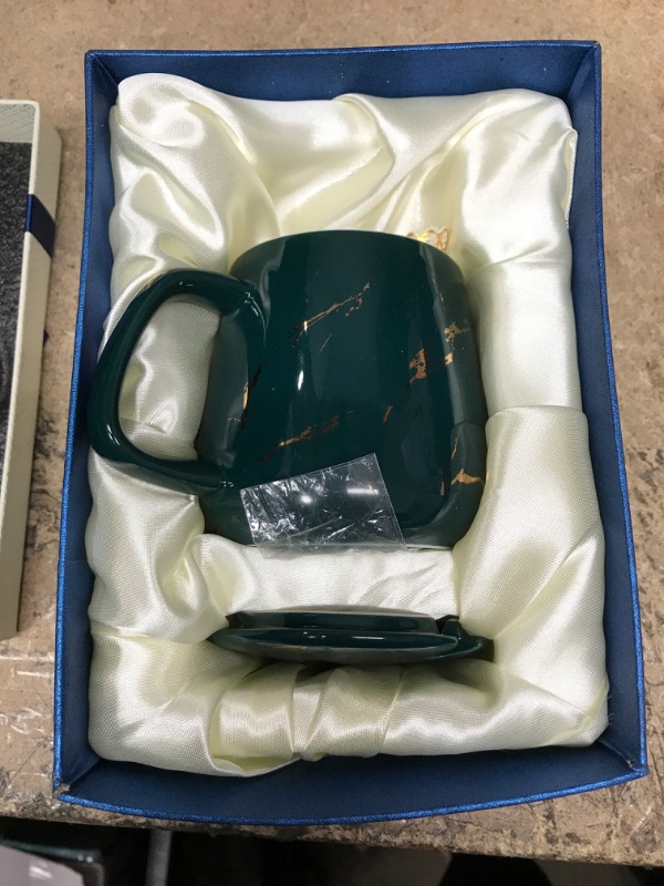 Photo 2 of **USED** NO SPOON**POEKLSYNM Ceramic coffee mug with lid, with gift box 12 oz / 350 ml, 