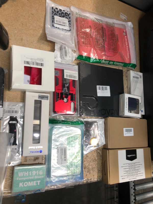 Photo 1 of MISCELLANEOUS BUNDLE OF ASSORTED ELECTRICAL GOODS