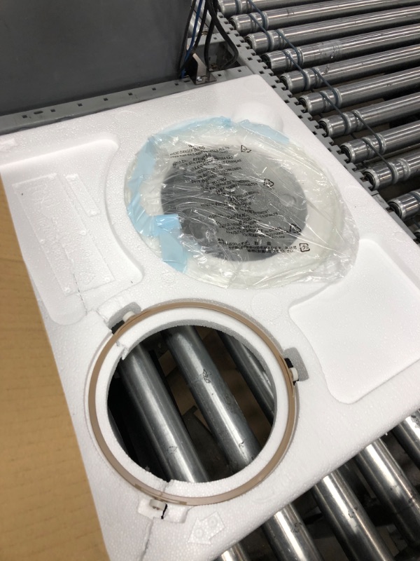 Photo 1 of TOSHIBA ML2-EC10SA(BS) 8-in-1 Countertop Microwave with Air Fryer Microwave Combo, Convection, Broil, Odor removal, Mute Function, 12.4" Position Memory Turntable with 1.0 Cu.ft, Black stainless steel Air Fry-1.0 Cu.Ft.