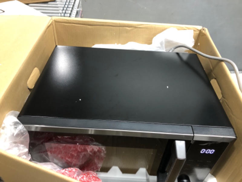 Photo 1 of TOSHIBA ML2-EC10SA(BS) 8-in-1 Countertop Microwave with Air Fryer Microwave Combo, Convection, Broil, Odor removal, Mute Function, 12.4" Position Memory Turntable with 1.0 Cu.ft, Black stainless steel Air Fry-1.0 Cu.Ft.