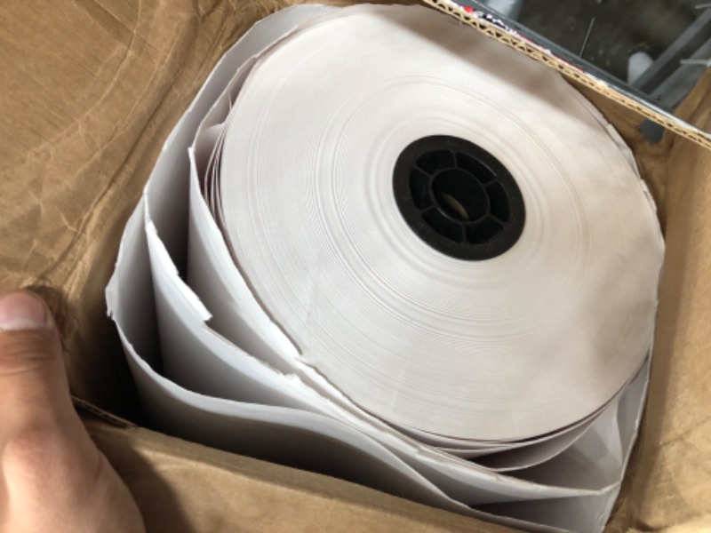 Photo 1 of School Smart Paper Roll - 50 pound - 36 inch x 1000 feet - White