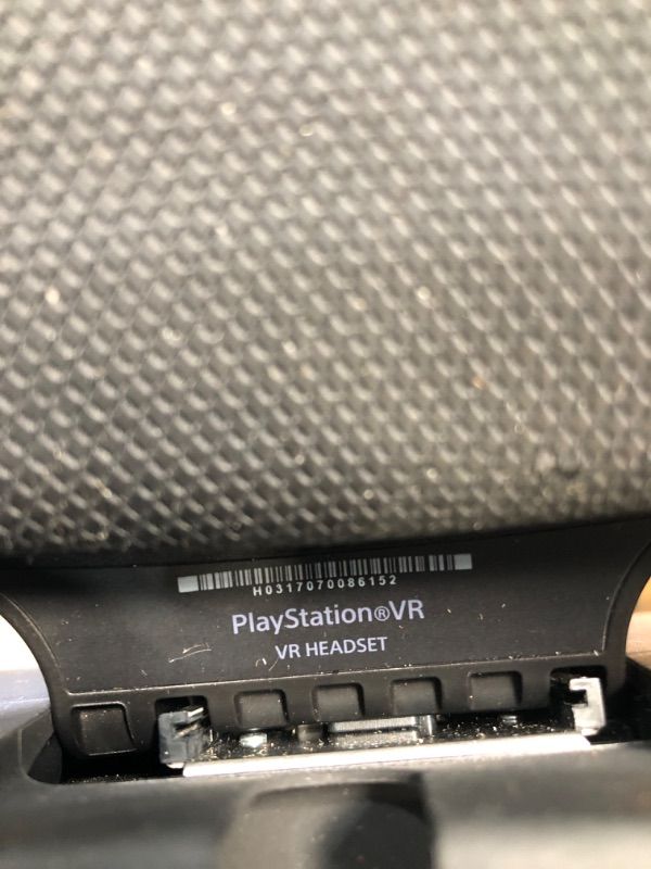 Photo 6 of ***NEEDS REPAIR< DOES NOT WORK PROPERLY**
*Unable to Test* Sony PlayStation VR Virtual Reallity Gadget (PS4)
