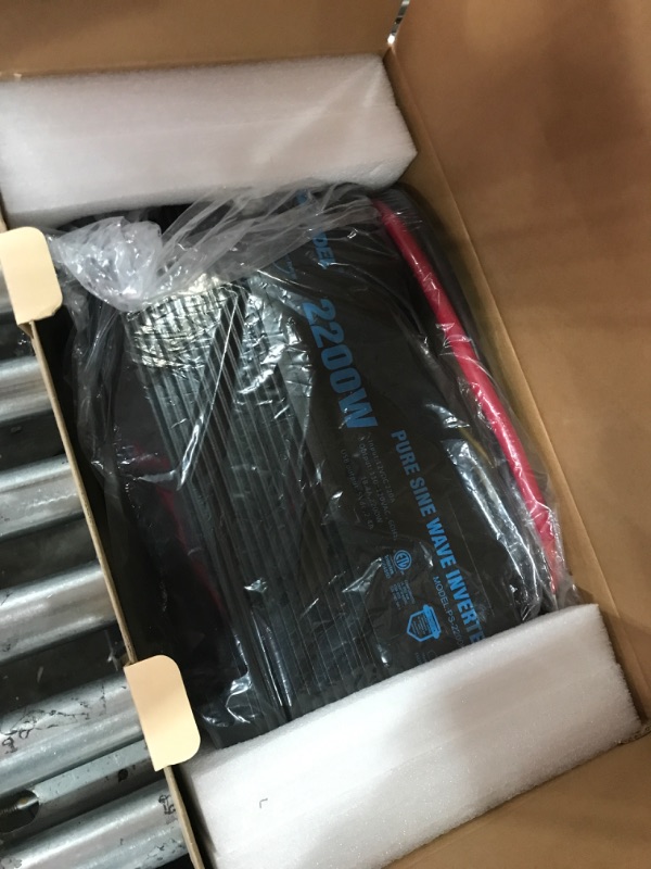 Photo 1 of GIANDEL 4000W 24 Volt Heavy Duty Pure Sine Wave Power Inverter DC24V to AC120V with 4 AC Outlets with Remote Control 2.4A USB and LED Display 4000w / 24v