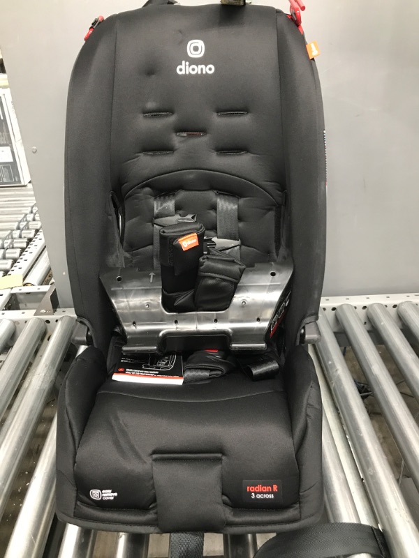 Photo 2 of Diono Radian 3R, 3-in-1 Convertible Car Seat, Rear Facing & Forward Facing, 10 Years 1 Car Seat, Slim Fit 3 Across, Jet Black Radian 3R Fits 3 Across Black Jetm ,23   *-*BUTTONS BROKEN ON BACK*-*