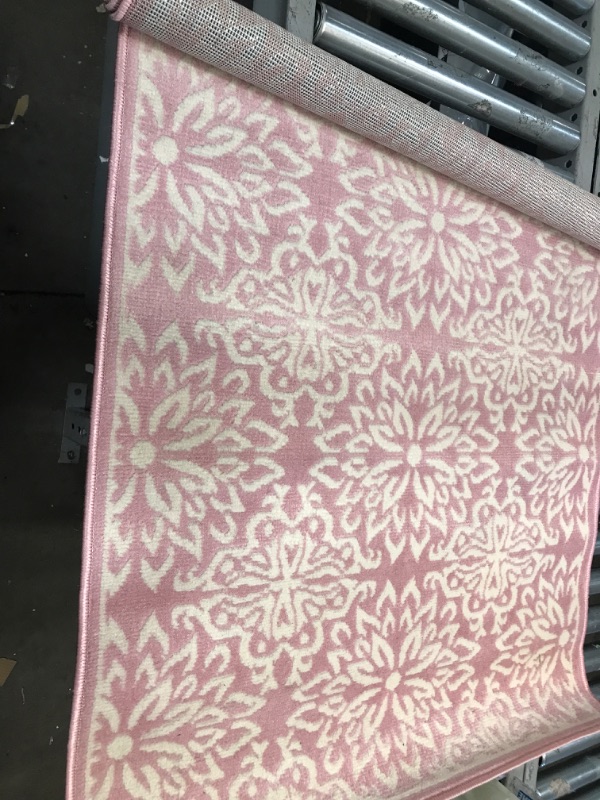 Photo 2 of *USED*  Nourison Jubilant Floral Ivory/Pink 3' x 5' Area -Rug, Easy -Cleaning, Non Shedding, Bed Room, Living Room, Dining Room, Kitchen (3x5) 3' x 5' Ivory/Pink