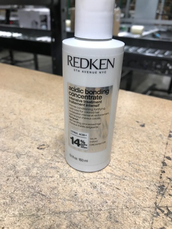 Photo 1 of REDKEN Bonding Treatment for Damaged Hair Repair | Acidic Bonding Concentrate | For All Hair Types 5.1 Fl Oz