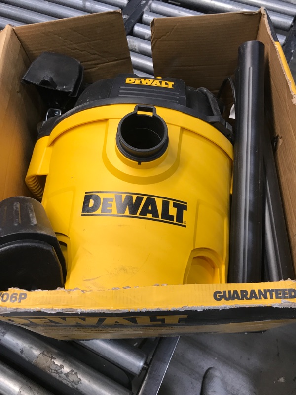 Photo 2 of "ITEM NOT FUNCTIONAL, FOR PARTS ONLY" DEWALT DXV06P 6 gallon Poly Wet/Dry Vac, Yellow DeWALT 6 Gallon Poly Wet/Dry Vac wet/dry vac