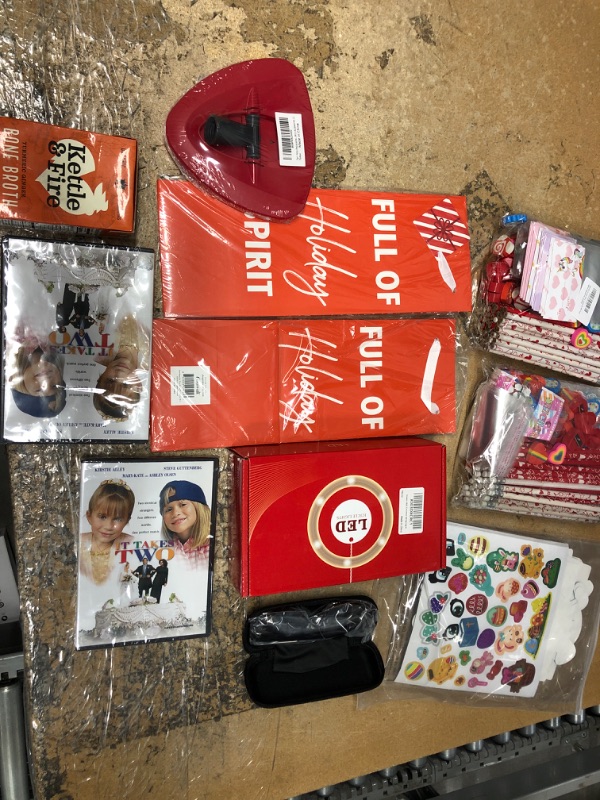 Photo 1 of 10 Household/Holiday Bundle