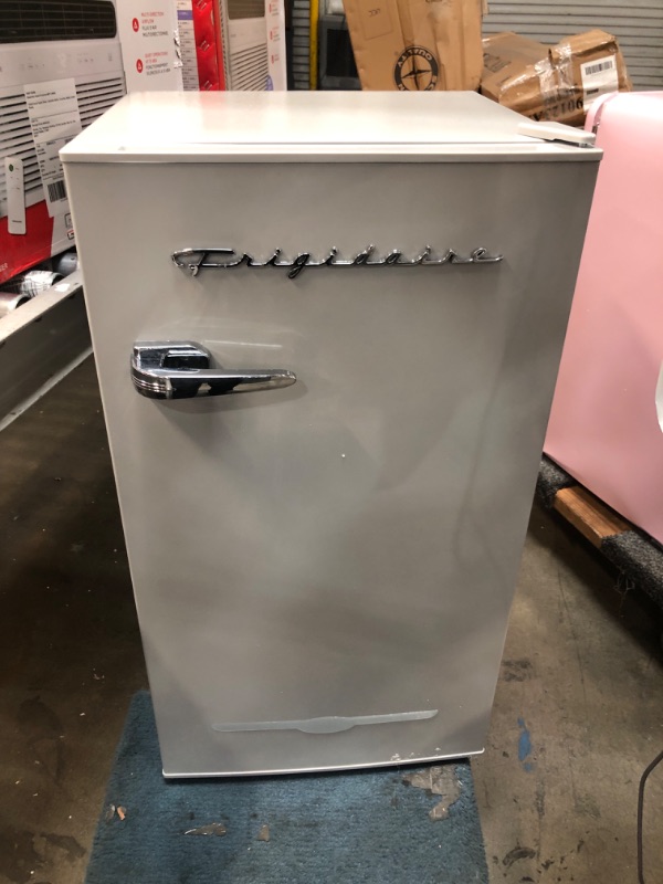 Photo 2 of (PARTS ONLY)Frigidaire EFR376-WHITE 3.2 Cu Ft White Retro Bar Fridge with Side Bottle Opener
