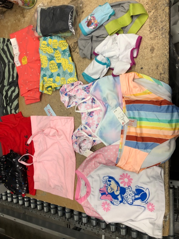 Photo 1 of 14 pcs Assorted kids clothing bundle sizes vary