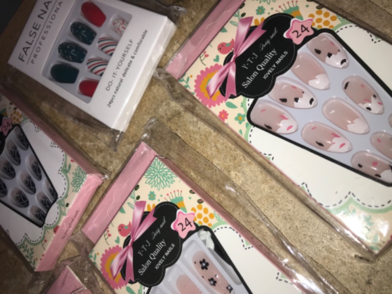 Photo 4 of 9PC Beauty Bundle (Eyebrow Stamps & Prints, False Nails Press-Ons) 