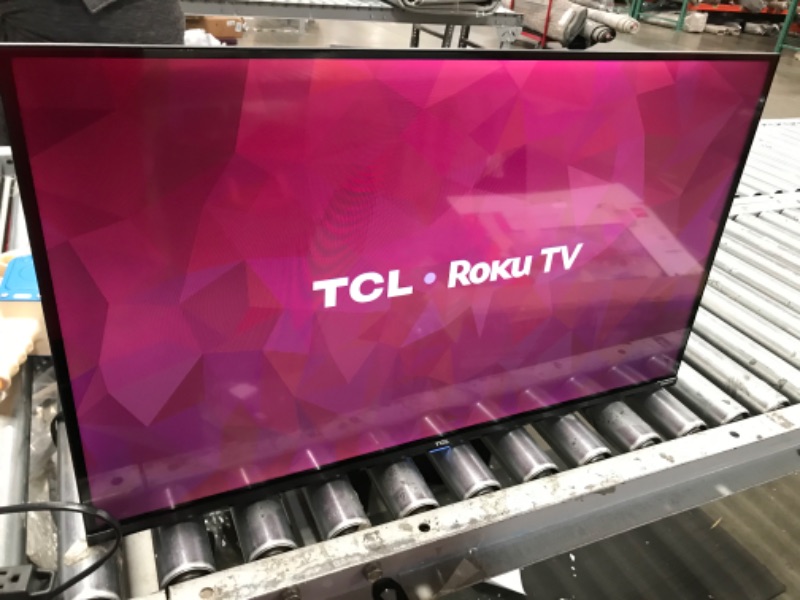 Photo 2 of TCL 32" Class 3-Series Full HD 1080p LED Smart Roku TV - 32S359