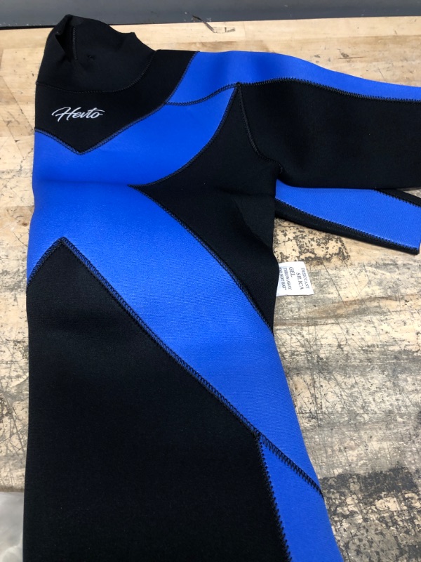 Photo 1 of Hevto Wet suits Kids and ShortsKIds Blue Size