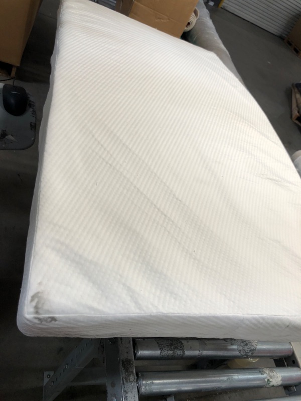 Photo 2 of 4 in. 4X2 FOAM MATTRESS

***DIRTY, USED***