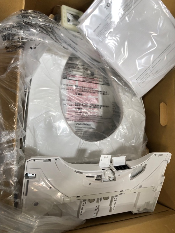 Photo 4 of ***PARTS ONLY DOES NOT OPERATE**** 
TOTO SW3084#01 WASHLET C5 Electronic Bidet Toilet Seat with PREMIST and EWATER+ Wand Cleaning, Elongated, Cotton White C5 Elongated Cotton White