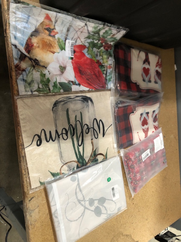 Photo 1 of (*SEASONAL/HOME DECOR 6 item bundle*)