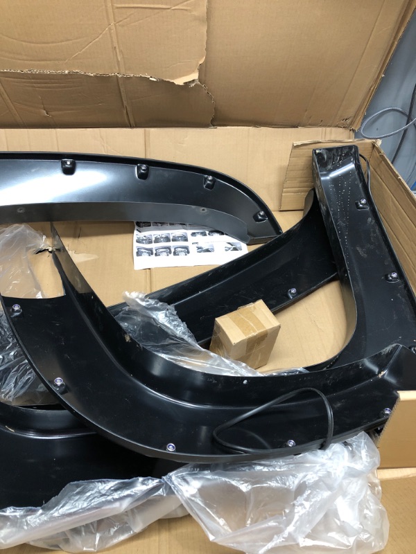 Photo 3 of **MINOR DAMAGE MISSING HARDWARE* YITAMOTOR Front & Rear Fender Flares, Compatible with 2007-2013 Chevy Silverado 1500 (Only Fit 69.3” Short Bed), Off-road Textured Black Finish Wheel Flares Pocket Riveted Style