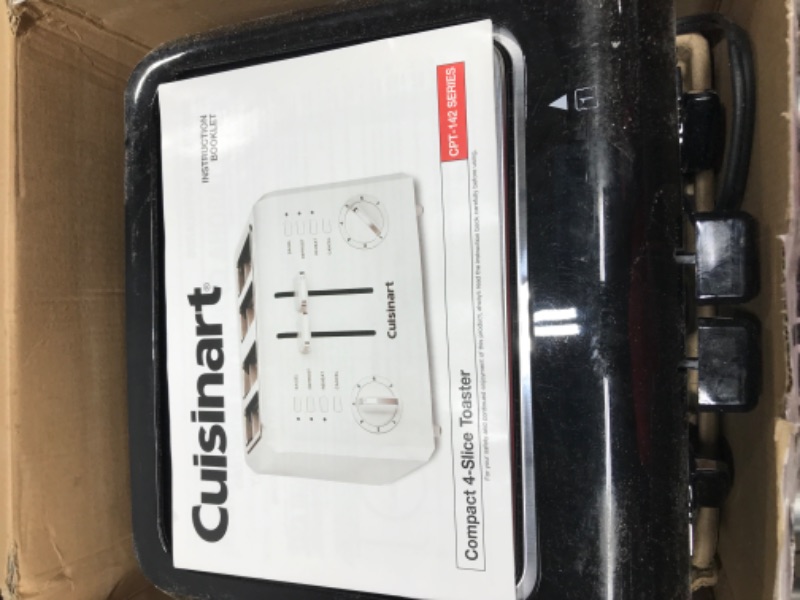 Photo 2 of ***TESTED/ POWERS ON***Cuisinart CPT-142BK 4-Slice Compact Plastic Toaster, Black Black 4-Slice Toaster